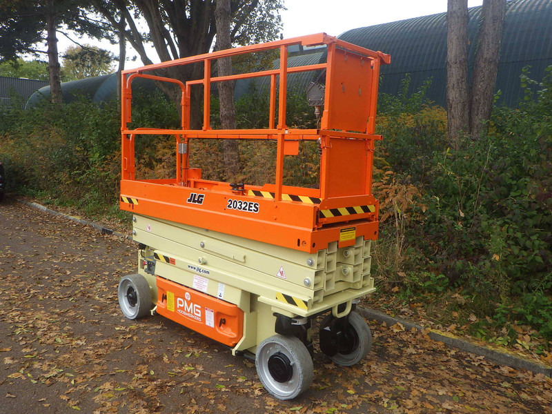 JLG 2032ES - Nacelle ciseaux: photos 3 JLG 2032ES - Nacelle ciseaux: photos 3