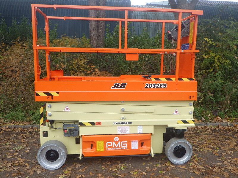 JLG 2032ES - Nacelle ciseaux: photos 2 JLG 2032ES - Nacelle ciseaux: photos 2