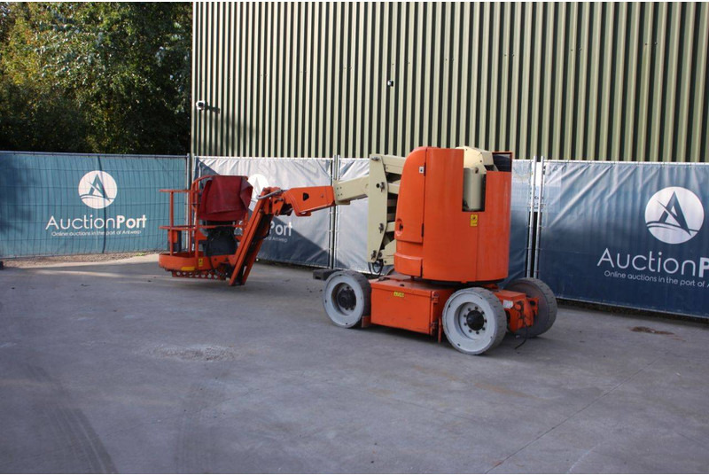 JLG E300AJP - Nacelle articulée: photos 3 JLG E300AJP - Nacelle articulée: photos 3