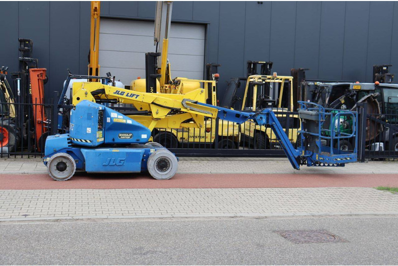 JLG M400AJPN - Nacelle articulée: photos 1 JLG M400AJPN - Nacelle articulée: photos 1