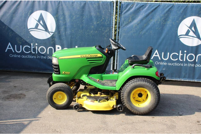 John Deere M700 - Motofaucheuse: photos 2 John Deere M700 - Motofaucheuse: photos 2