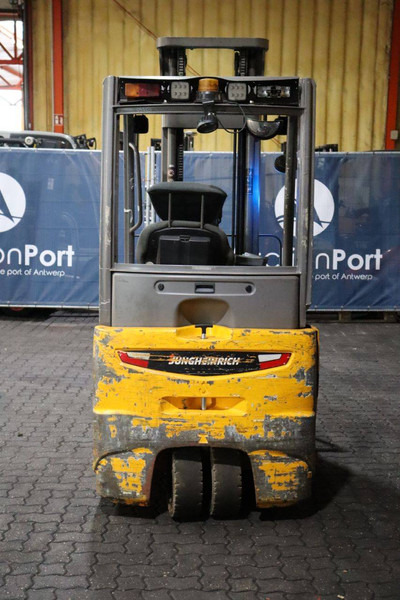 Jungheinrich EFG 215 550DZ - Chariot élévateur électrique: photos 5 Jungheinrich EFG 215 550DZ - Chariot élévateur électrique: photos 5