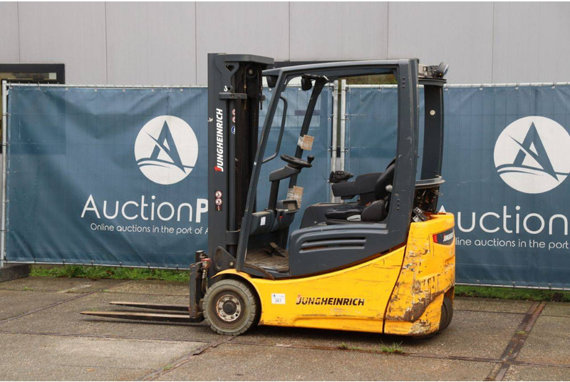 Jungheinrich EFG 216k - Chariot élévateur électrique: photos 3 Jungheinrich EFG 216k - Chariot élévateur électrique: photos 3