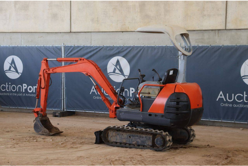 Kobelco - Mini pelle: photos 3 Kobelco - Mini pelle: photos 3