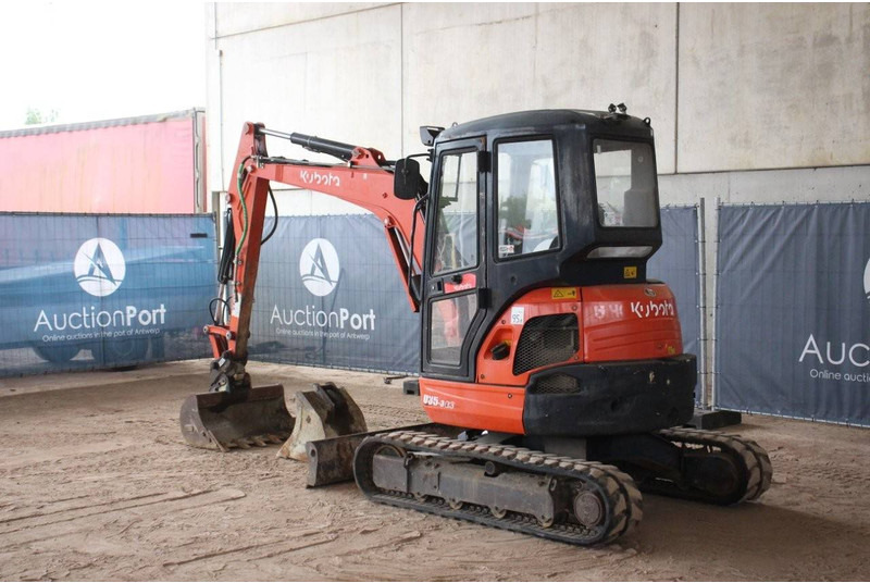 Kubota U35-3α3 - Pelle sur chenille: photos 3 Kubota U35-3α3 - Pelle sur chenille: photos 3
