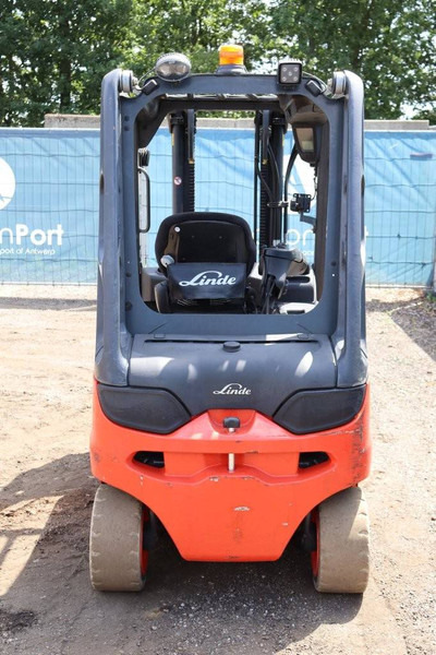Linde E25L-01 - Chariot élévateur électrique: photos 5 Linde E25L-01 - Chariot élévateur électrique: photos 5
