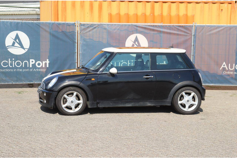 MINI Cooper - Berline: photos 1 MINI Cooper - Berline: photos 1