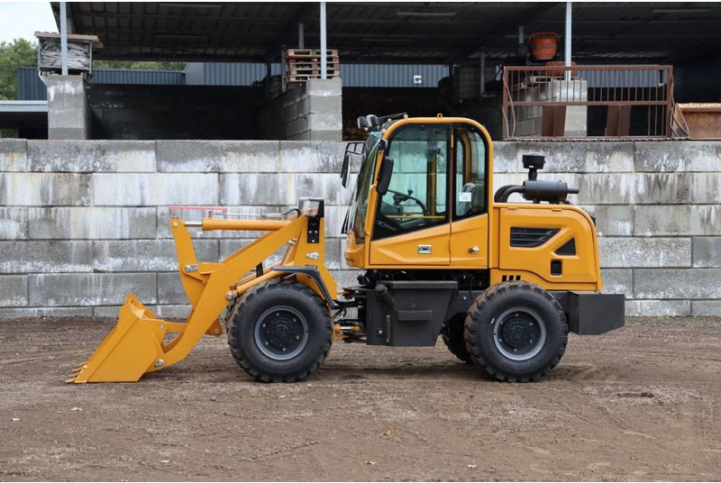 Machpro MP-L300 - Chargeuse sur pneus: photos 1 Machpro MP-L300 - Chargeuse sur pneus: photos 1