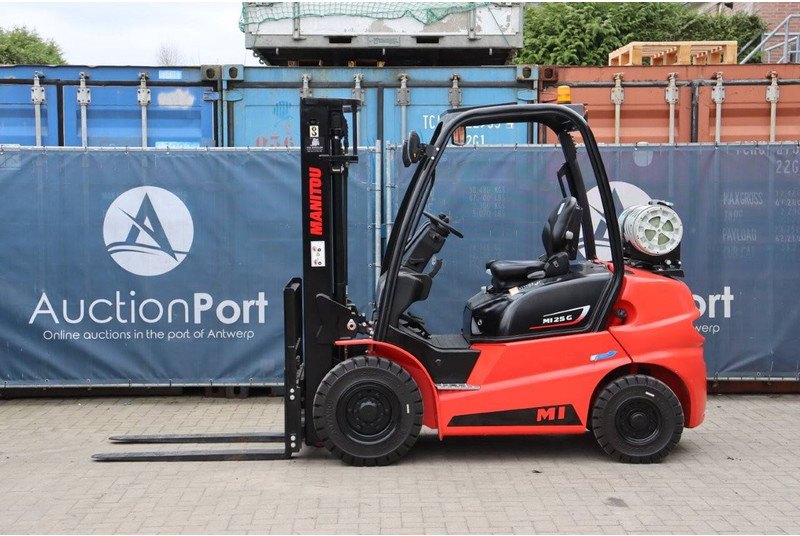 Manitou MI 25 G - Chariot élévateur à gaz: photos 2 Manitou MI 25 G - Chariot élévateur à gaz: photos 2