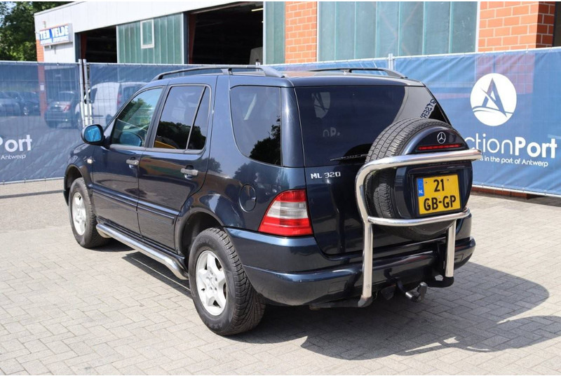 Mercedes-Benz M-Klasse ML 320 - SUV: photos 4 Mercedes-Benz M-Klasse ML 320 - SUV: photos 4