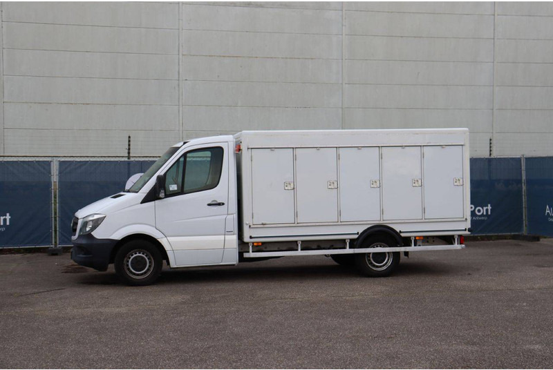 Mercedes-Benz Sprinter - Fourgon grand volume: photos 1 Mercedes-Benz Sprinter - Fourgon grand volume: photos 1