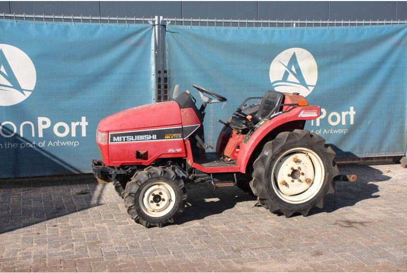 Mitsubishi MT165 - Tracteur agricole: photos 1 Mitsubishi MT165 - Tracteur agricole: photos 1
