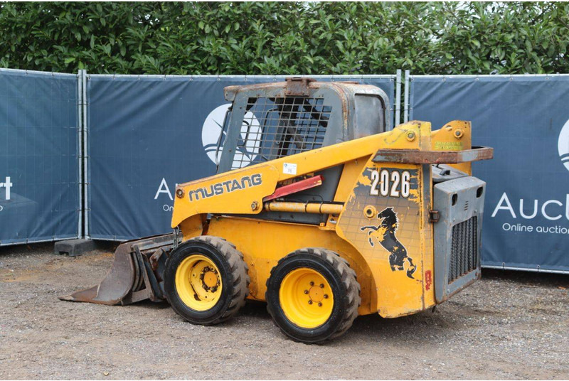 Mustang 2026 - Chargeuse sur pneus: photos 3 Mustang 2026 - Chargeuse sur pneus: photos 3