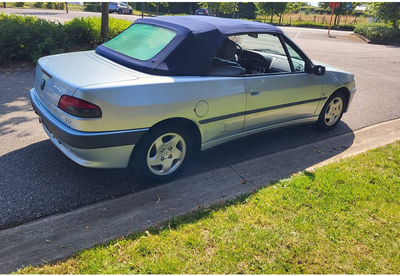 Peugeot 306 Cabriolet 1.6 Automatic - Voiture: photos 4 Peugeot 306 Cabriolet 1.6 Automatic - Voiture: photos 4