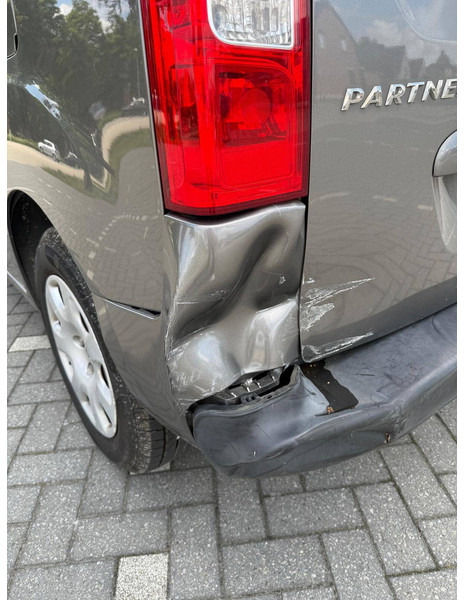 Peugeot Partner Tepee 1.6 HDI - Berline: photos 5 Peugeot Partner Tepee 1.6 HDI - Berline: photos 5