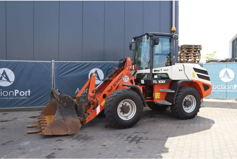 Schaeff TL100 - Chargeuse sur pneus: photos 1 Schaeff TL100 - Chargeuse sur pneus: photos 1