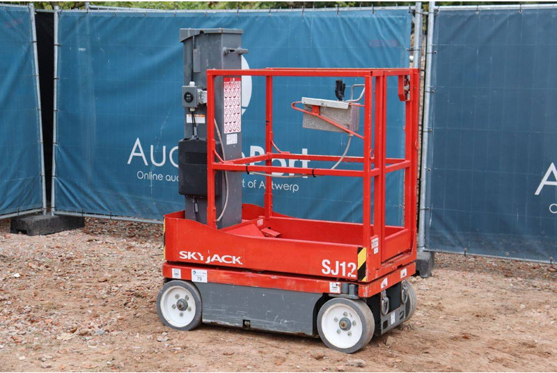 Skyjack SJ12 - Nacelle: photos 3 Skyjack SJ12 - Nacelle: photos 3
