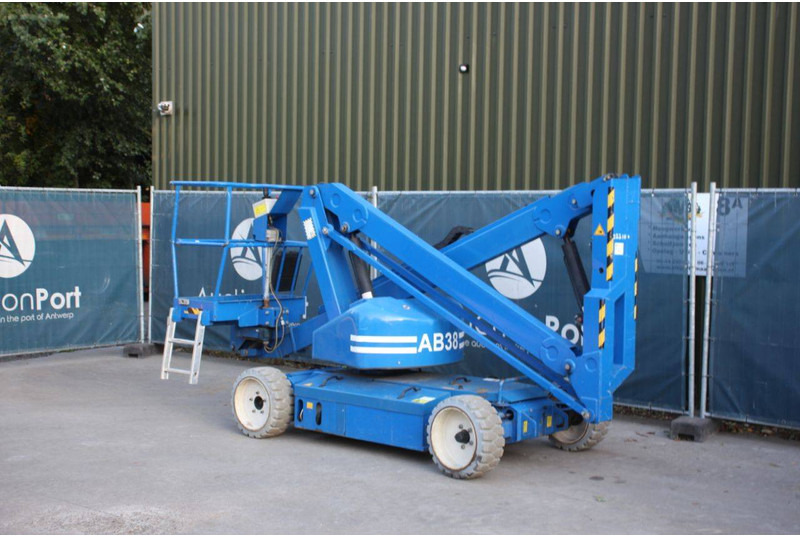 UpRight AB38 - Nacelle articulée: photos 3 UpRight AB38 - Nacelle articulée: photos 3