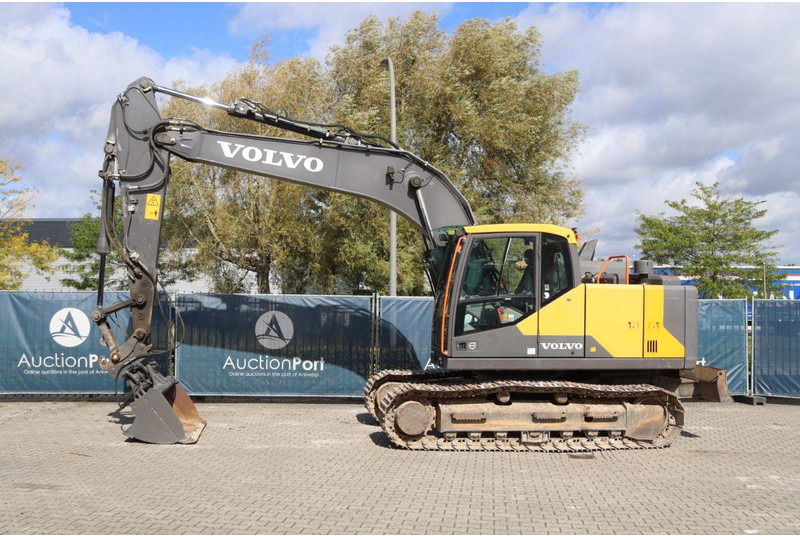 Volvo EC160E NL - Pelle sur chenille: photos 1 Volvo EC160E NL - Pelle sur chenille: photos 1