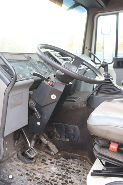 Camion plateau Volvo FL 613: photos 18 Camion plateau Volvo FL 613: photos 18