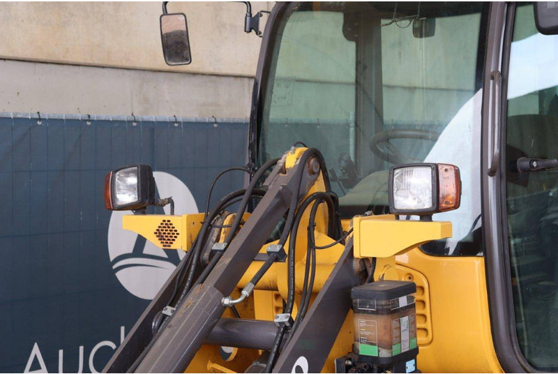 Chargeuse sur pneus Volvo L25F-P: photos 10
