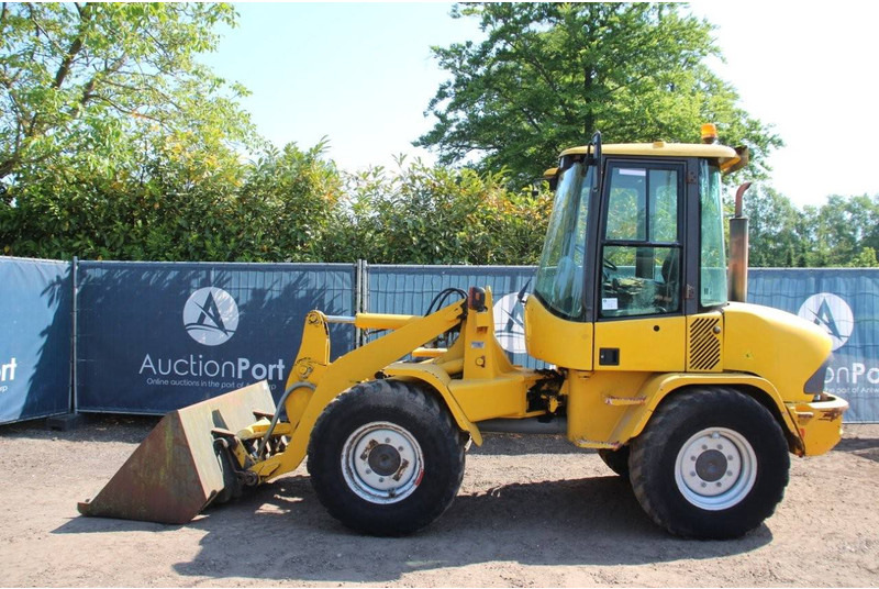 Volvo L30B-Z/X - Chargeuse sur pneus: photos 2 Volvo L30B-Z/X - Chargeuse sur pneus: photos 2