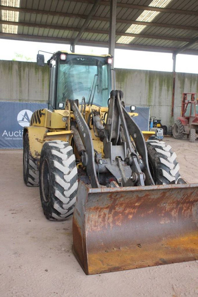 Chargeuse sur pneus Volvo L45B-TP: photos 6 Chargeuse sur pneus Volvo L45B-TP: photos 6