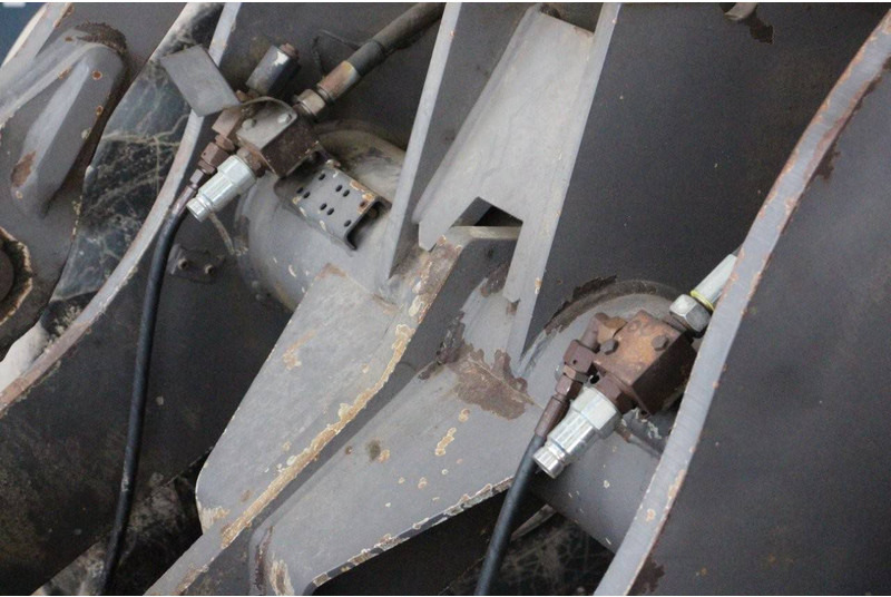 Chargeuse sur pneus Volvo L45B-TP: photos 13 Chargeuse sur pneus Volvo L45B-TP: photos 13