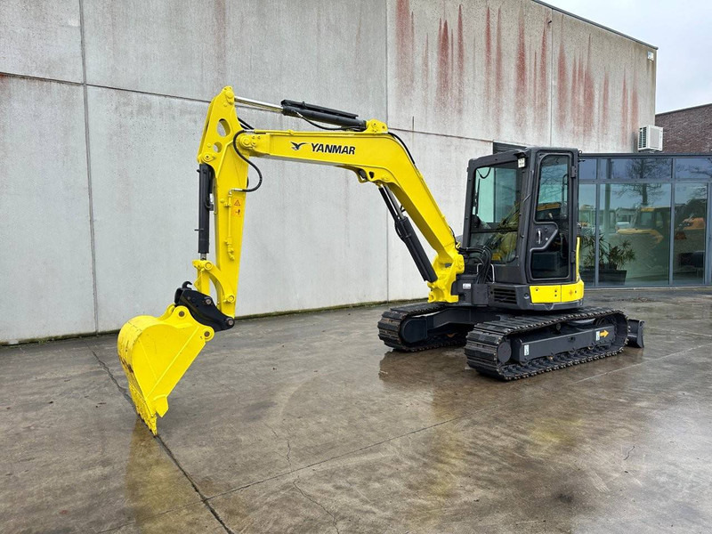 Yanmar VIO55-6B - Pelle sur chenille: photos 1 Yanmar VIO55-6B - Pelle sur chenille: photos 1