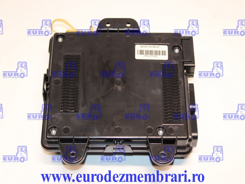 CALCULATOR MODUL COMFORT IVECO STRALIS 5801906925 - Bloc de gestion pour Camion: photos 2 CALCULATOR MODUL COMFORT IVECO STRALIS 5801906925 - Bloc de gestion pour Camion: photos 2
