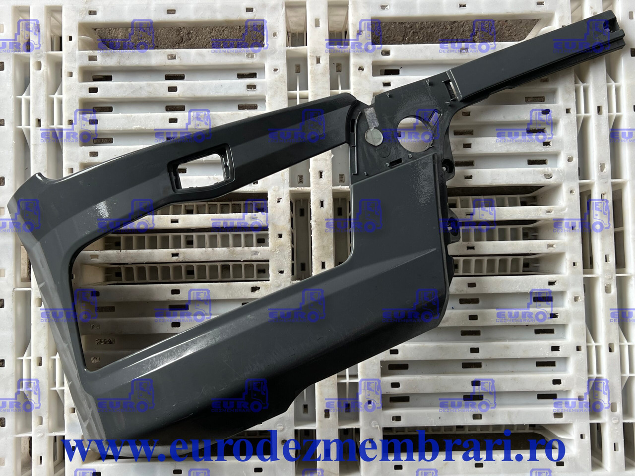 CARCASA FAR STANGA MAN TGX TG3 81.41610.5855 - Carrosserie et extérieur pour Camion: photos 1 CARCASA FAR STANGA MAN TGX TG3 81.41610.5855 - Carrosserie et extérieur pour Camion: photos 1