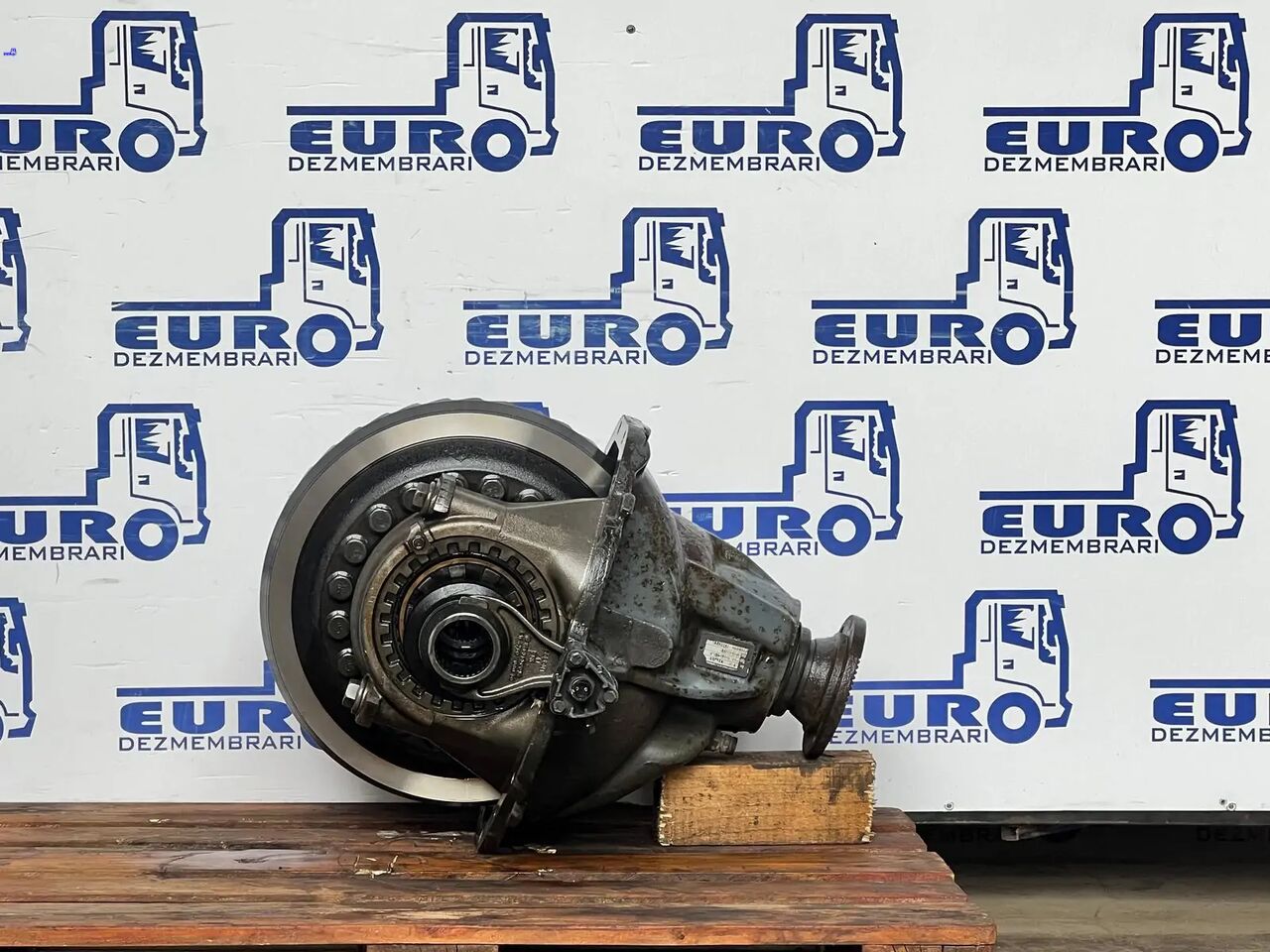 DIFERENTIAL MERCEDES HL8 R=41:8 R=5.125 - Différentiel pour Camion: photos 3 DIFERENTIAL MERCEDES HL8 R=41:8 R=5.125 - Différentiel pour Camion: photos 3