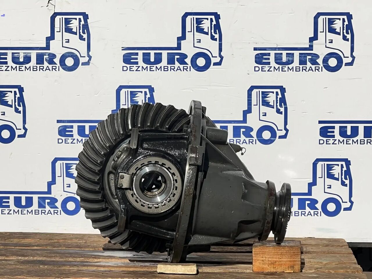 DIFERENTIAL RENAULT MS17X R=2.64 - Différentiel pour Camion: photos 1 DIFERENTIAL RENAULT MS17X R=2.64 - Différentiel pour Camion: photos 1