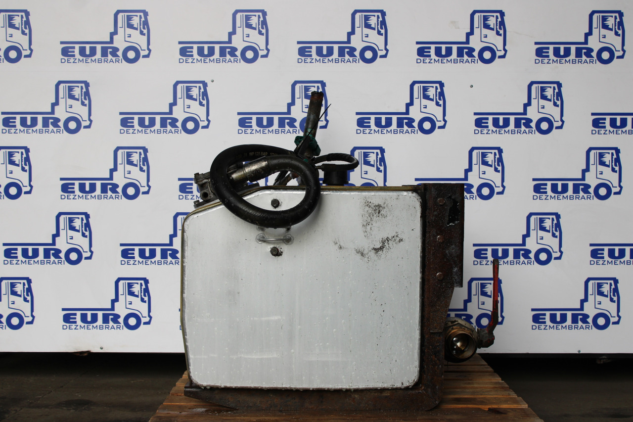 REZERVOR ULEI HIDRAULIC 200L PALFINGER E33009 - Réservoir hydraulique pour Camion: photos 2 REZERVOR ULEI HIDRAULIC 200L PALFINGER E33009 - Réservoir hydraulique pour Camion: photos 2