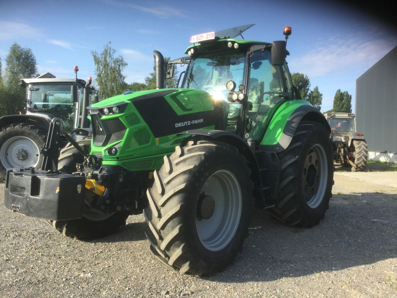 Deutz-Fahr AGROTRON 7250 TTV - Tracteur agricole: photos 3 Deutz-Fahr AGROTRON 7250 TTV - Tracteur agricole: photos 3