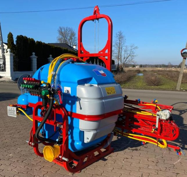 Biardzki Opryskiwacz zawieszany 400 l / Sprayer / Sprüher / - Pulvé porté: photos 1 Biardzki Opryskiwacz zawieszany 400 l / Sprayer / Sprüher / - Pulvé porté: photos 1