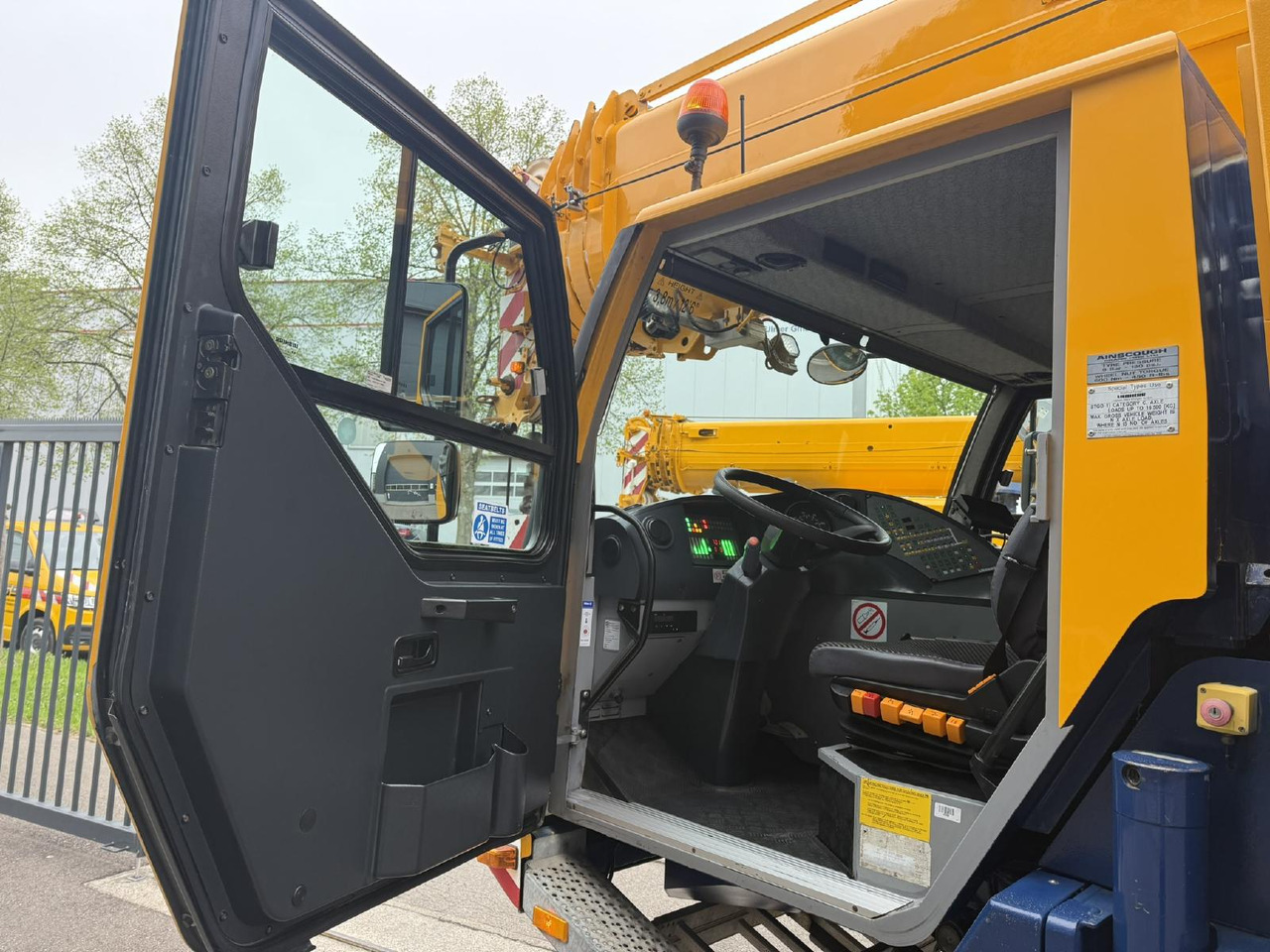 Crédit-bail de  Liebherr LTM 1055-3.2 (08 - 084 745) | 6 x 6 Liebherr LTM 1055-3.2 (08 - 084 745) | 6 x 6: photos 11