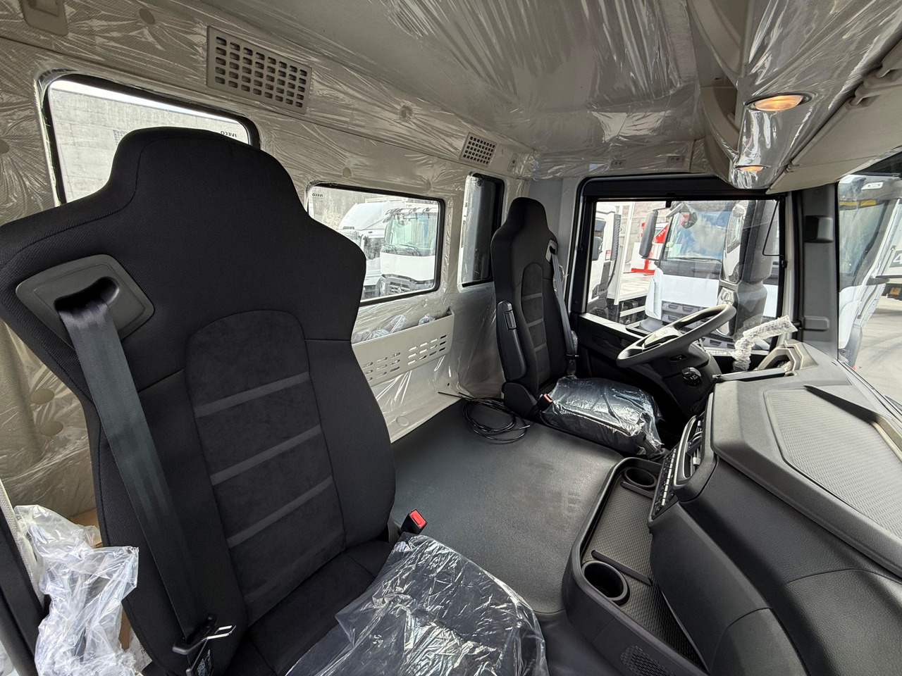 Châssis cabine IVECO AD300X46Z OFF X-Way E6 (Chassis): photos 9