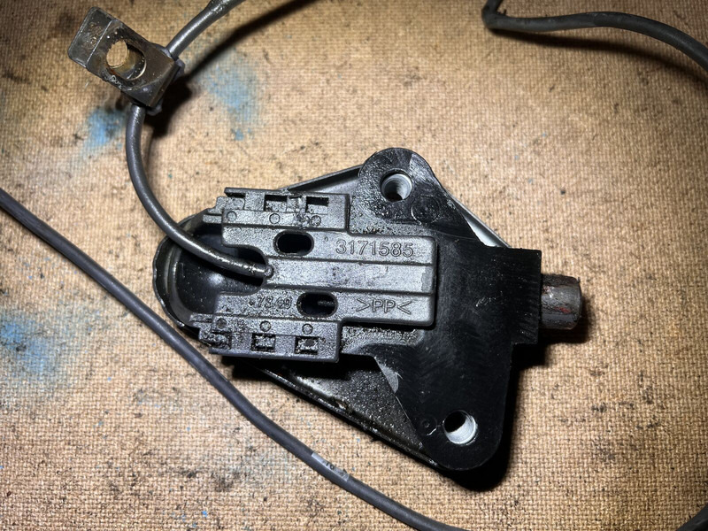 Volvo FH5/Aero - Pièces de rechange: photos 4 Volvo FH5/Aero - Pièces de rechange: photos 4