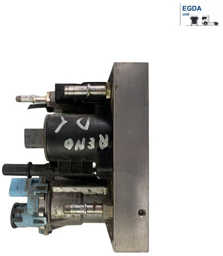 Renault - Bloc de gestion: photos 1 Renault - Bloc de gestion: photos 1