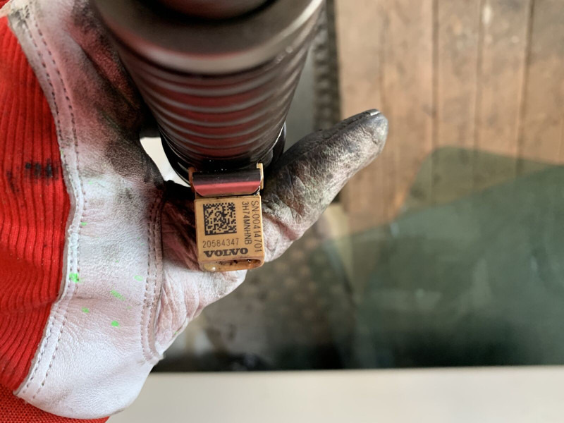 Volvo FM 12 - Filtre à carburant: photos 3 Volvo FM 12 - Filtre à carburant: photos 3