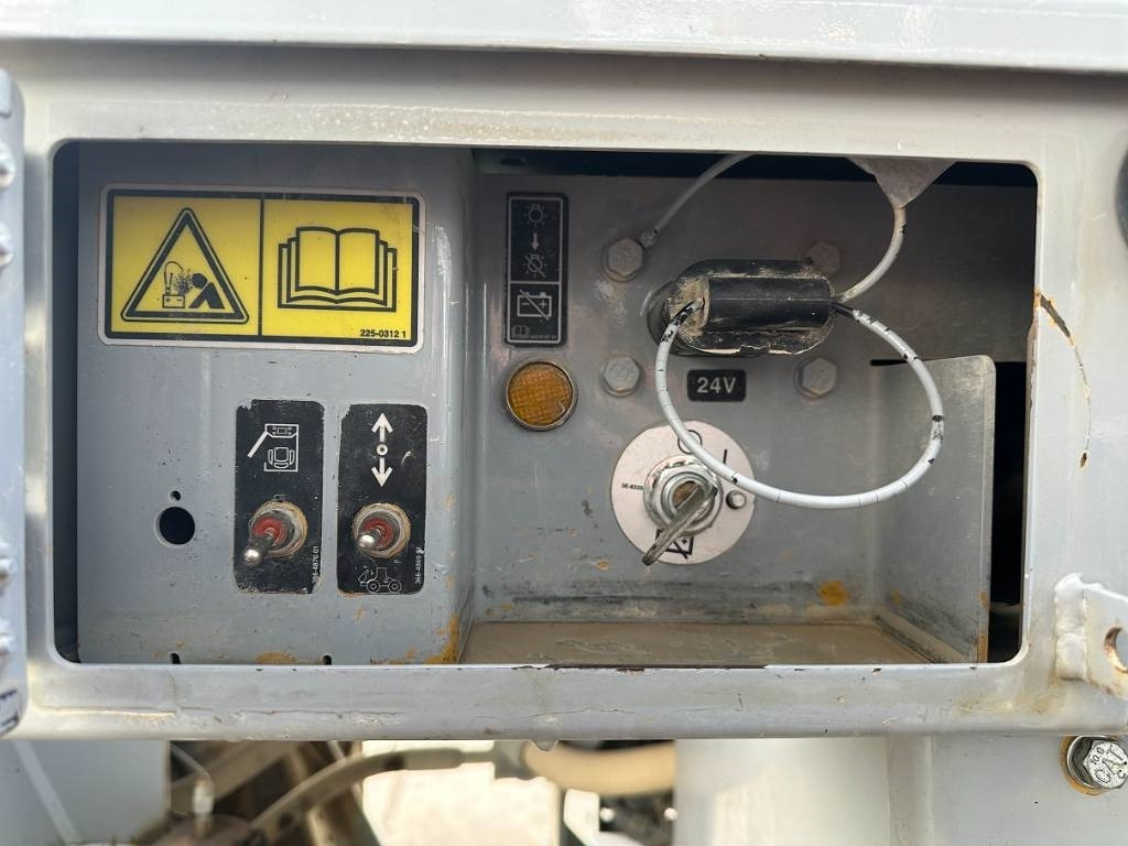 Chargeuse sur pneus CAT 962 M (NEW REMAN ENGINE): photos 12