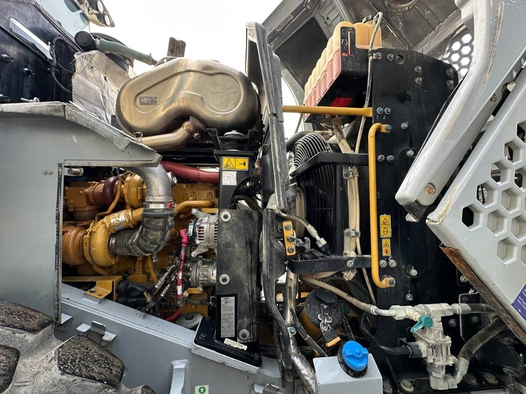 Chargeuse sur pneus CAT 962 M (NEW REMAN ENGINE): photos 20