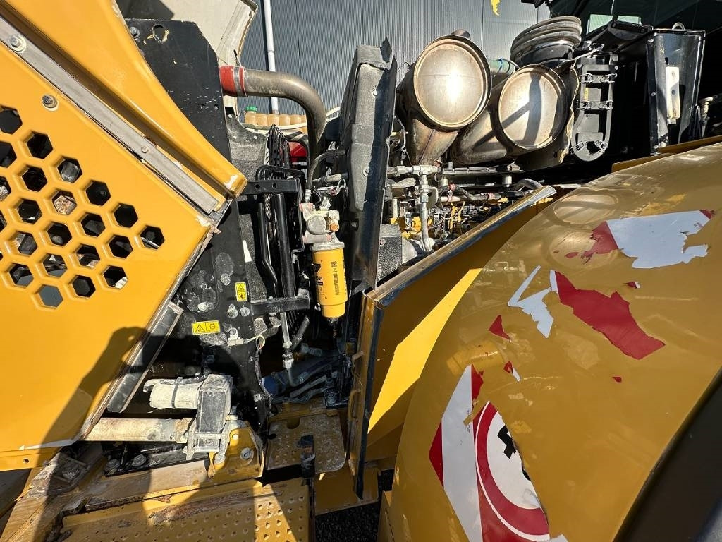Chargeuse sur pneus CAT 966 M: photos 14