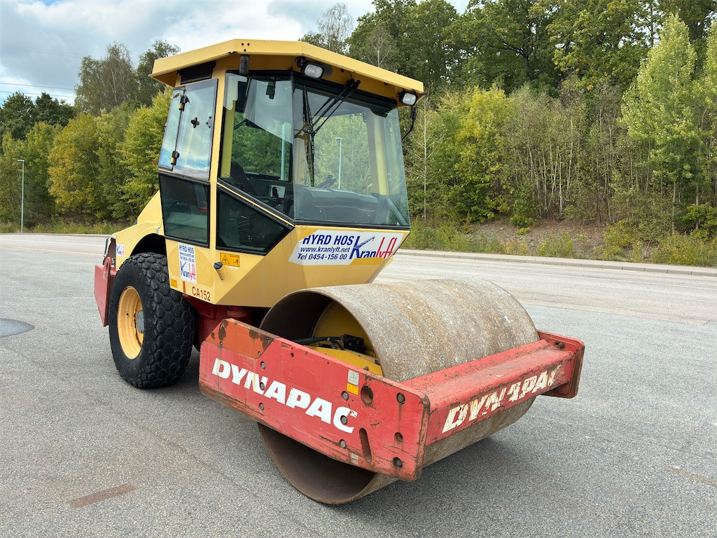 Dynapac CA152 - Compacteur à pieds de mouton/ Monocylindre: photos 3 Dynapac CA152 - Compacteur à pieds de mouton/ Monocylindre: photos 3
