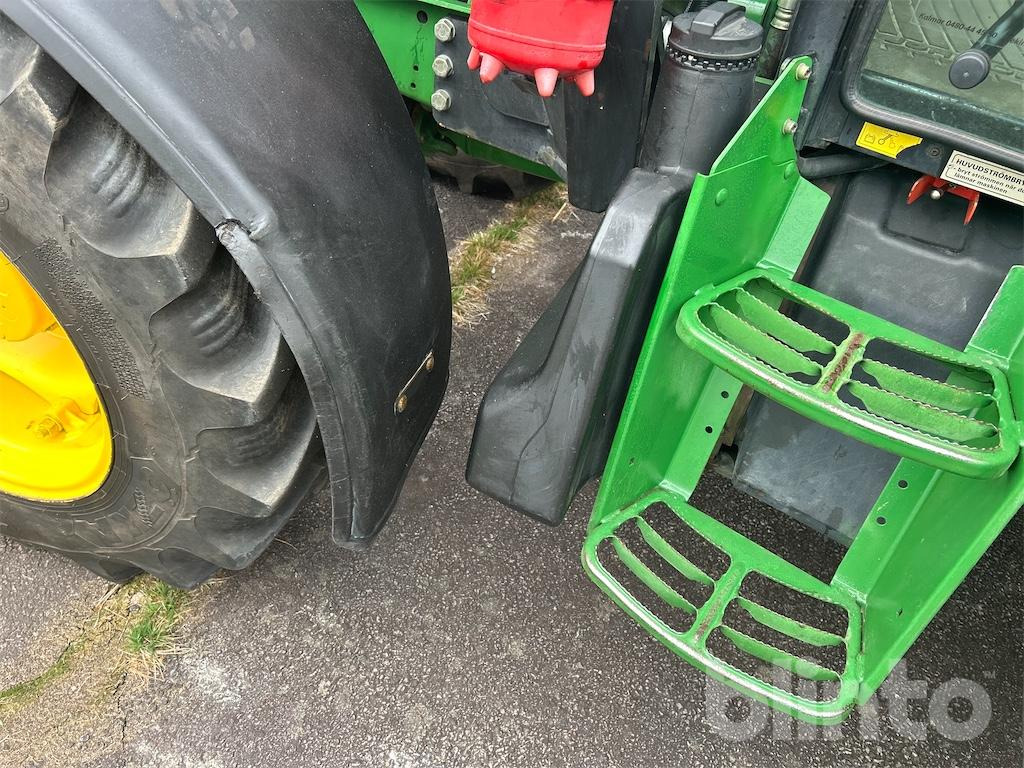 Tracteur agricole JOHN DEERE 5820: photos 6