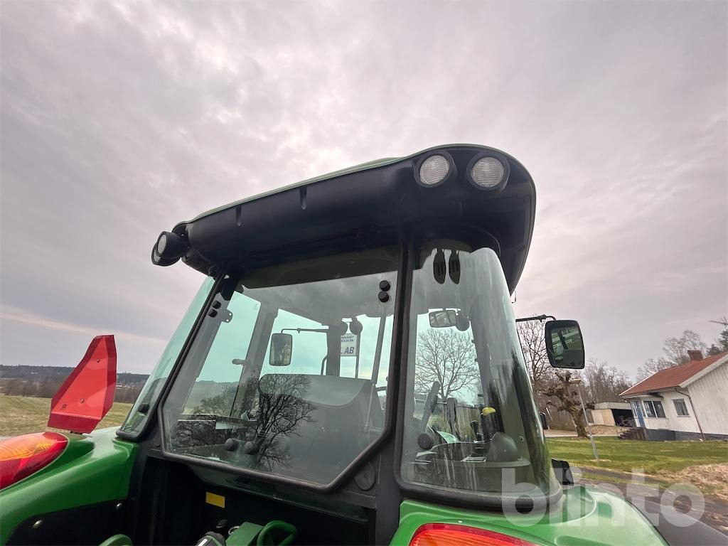 Tracteur agricole JOHN DEERE 5820: photos 45
