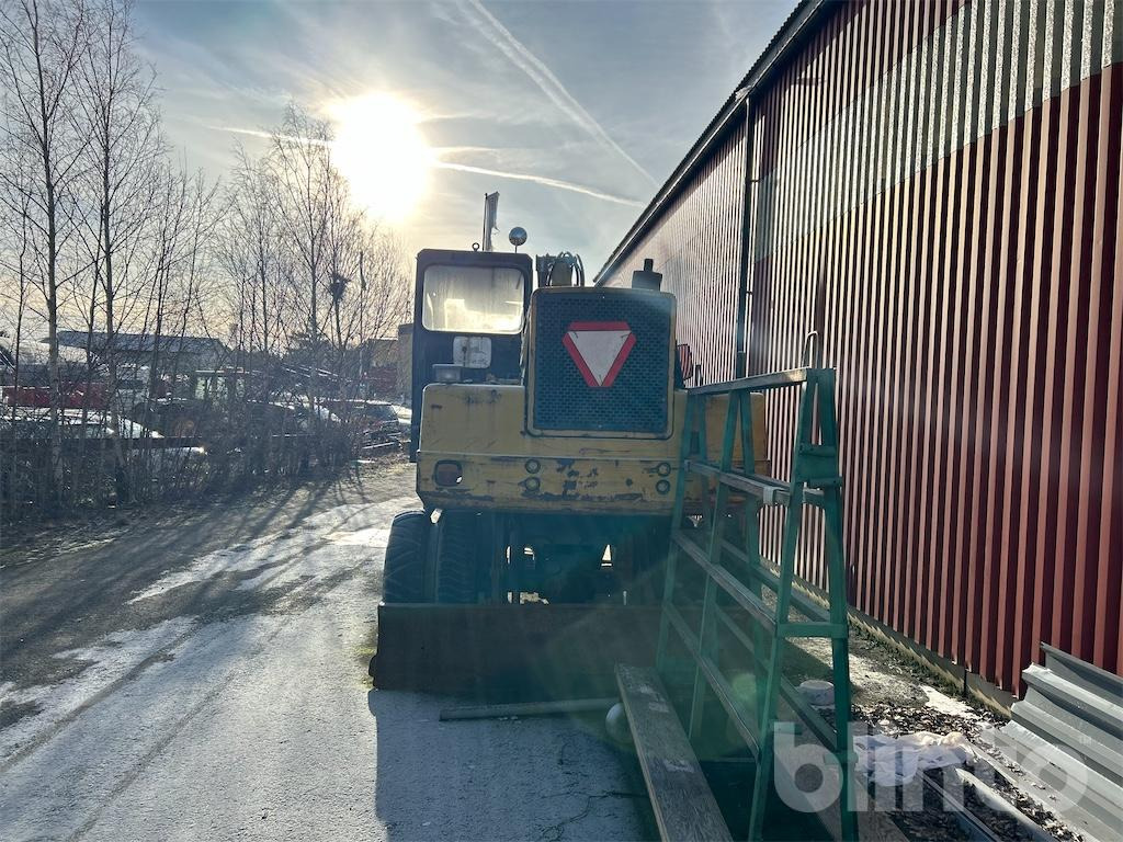 John Deere JD44 - Pelle sur pneus: photos 4 John Deere JD44 - Pelle sur pneus: photos 4