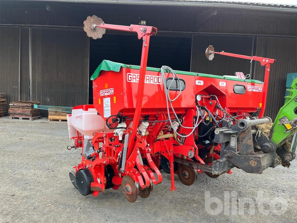 Maschio Gasprado MTER300 6R R7 BBPDH3 (2016) - Semoir: photos 2 Maschio Gasprado MTER300 6R R7 BBPDH3 (2016) - Semoir: photos 2