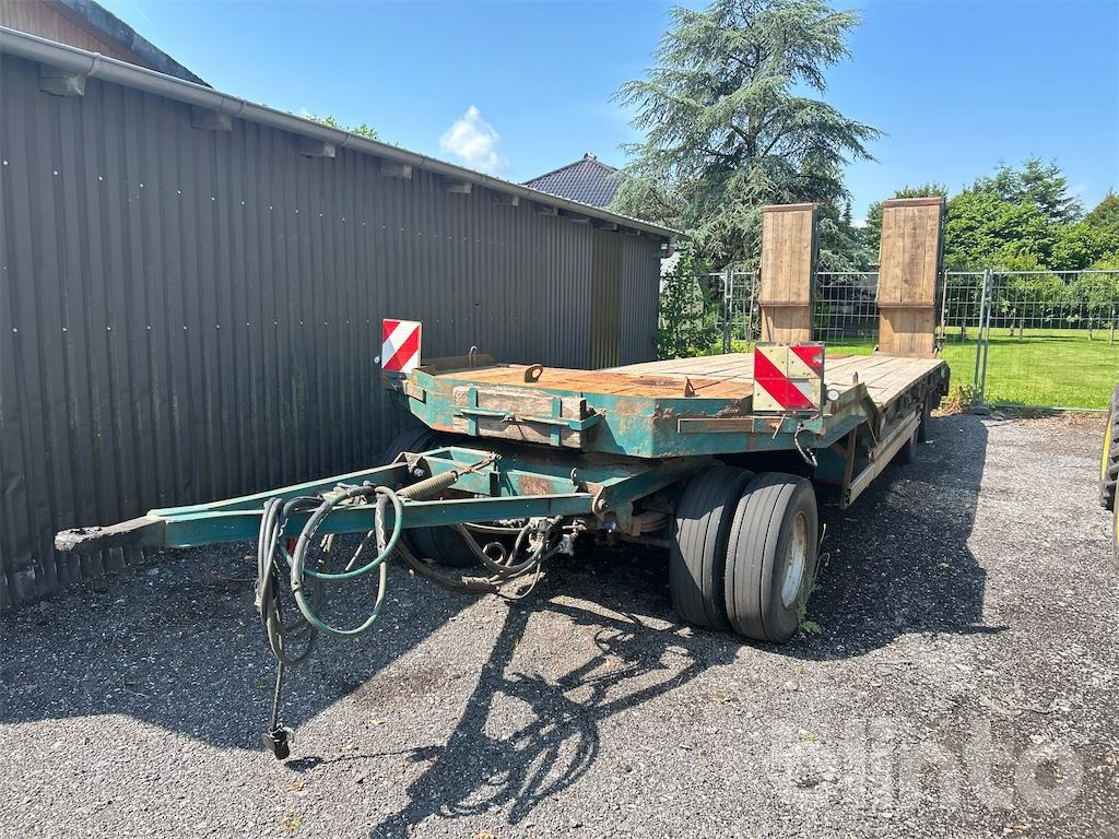 Müller-Mitteltal 1C (2000) - Remorque porte-engin surbaissée: photos 1 Müller-Mitteltal 1C (2000) - Remorque porte-engin surbaissée: photos 1